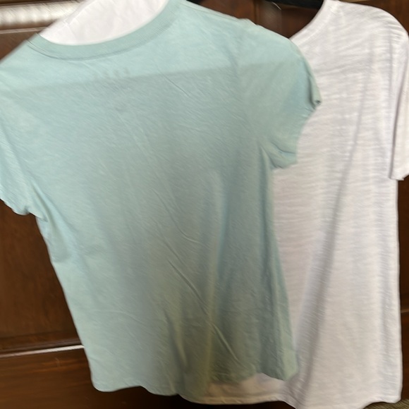 Set of 2 Size Large Floral Tees - Picture 4 of 4